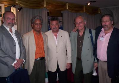 Los Dres. Marcelo Candegabe Hugo Zita Gustavo Cataldi Y Eduardo Bitis Junto Al Dr. Rajan Sankaran